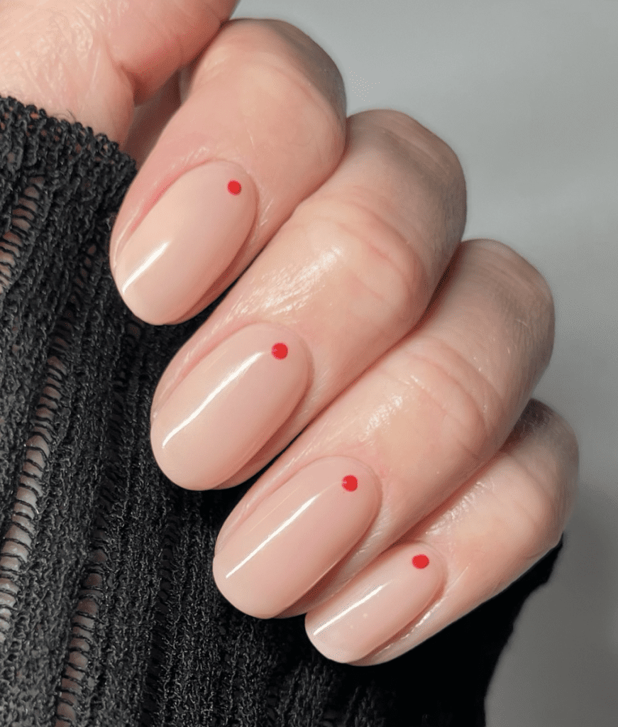 winter nail with dots